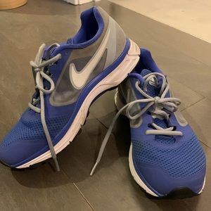 Nike Sneakers size 8